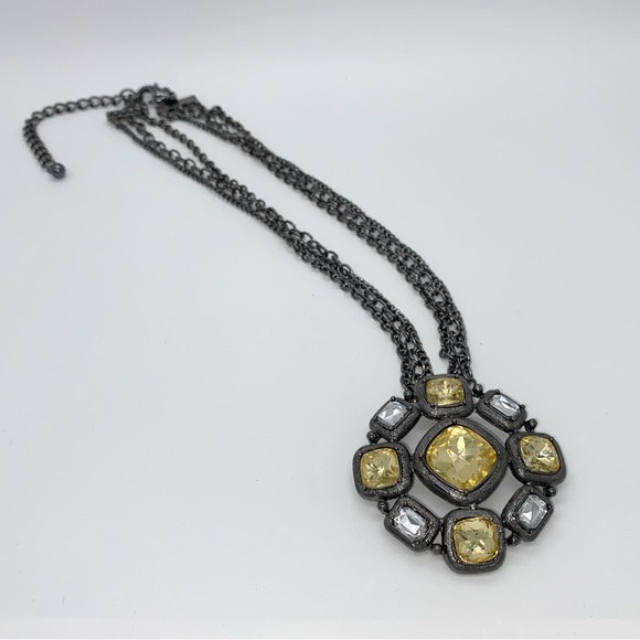 CHICO’S Triple Chain Convertible Necklace - Picture 3 of 11